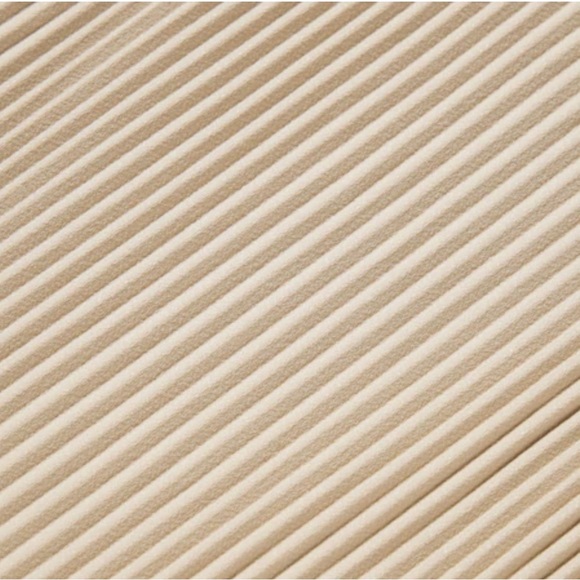 UNIQLO Women Pleated Straight Pants NWT - Picture 6 of 8